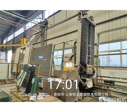 玻璃加工設(shè)備7